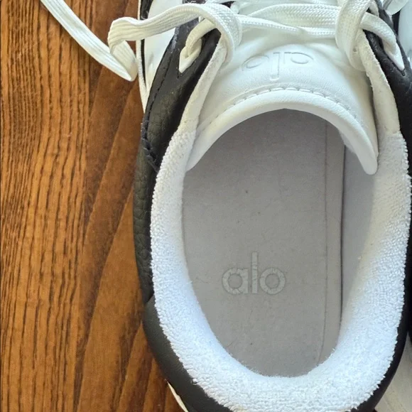 ALO Yoga Black and White Sneakers- Great condition - Picture 14 of 14